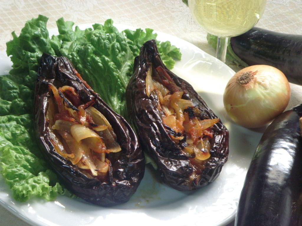 Papoutsakia. A delicious dish made with aubergines which falls into the category of ‘ladera’ or else food dipped in olive oil.