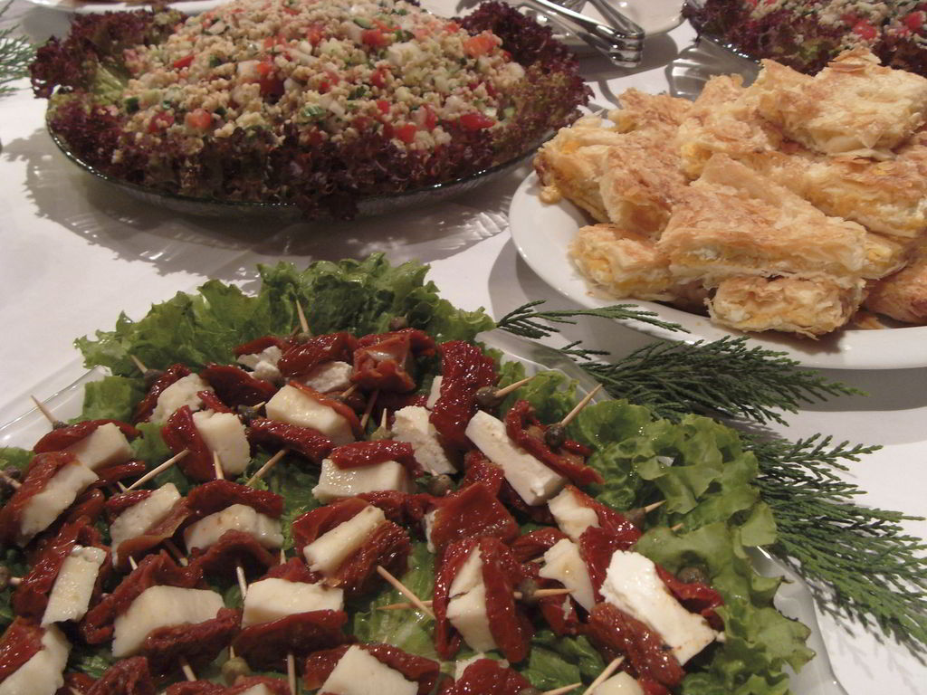 Mediterranean pligourosalata (porridge salad). This is a shepherd’s pie stuffed with fried ‘batzos’ cheese, mixed with sundried tomatoes and ‘manouri’ cheese marinated in olive oil and herbs.